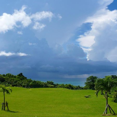 Tsundara Beach Retreat Ishigaki  Екстер'єр фото