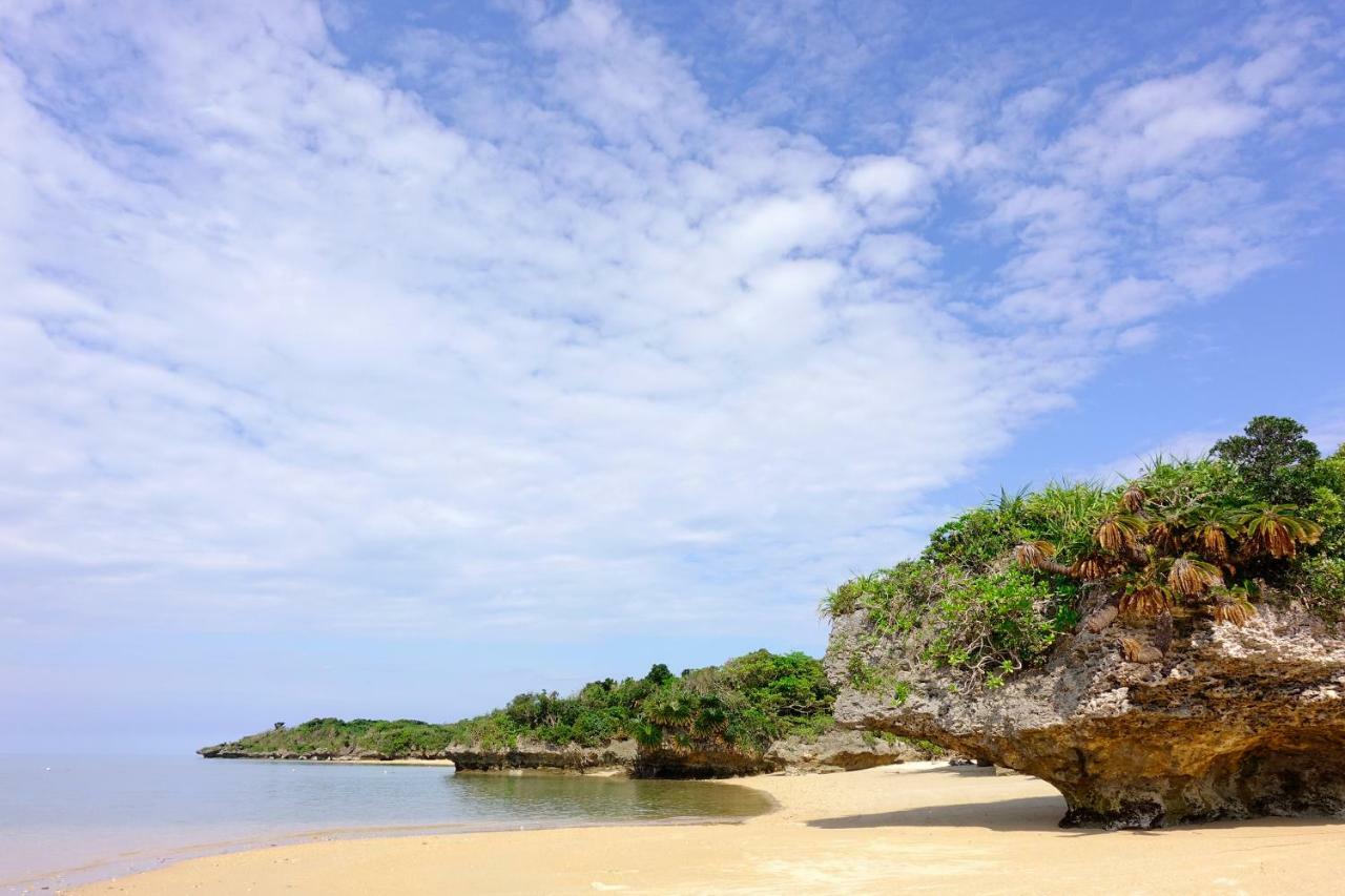 Tsundara Beach Retreat Ishigaki  Екстер'єр фото