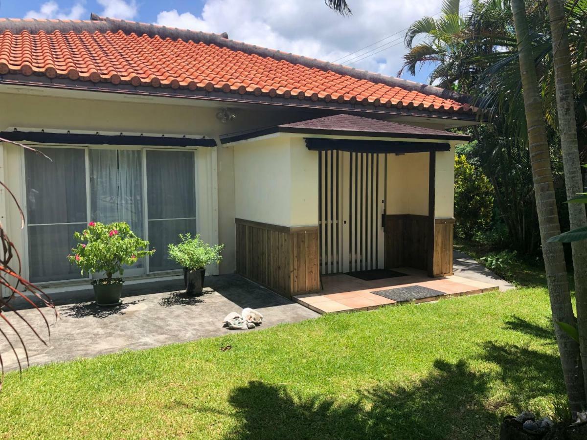 Tsundara Beach Retreat Ishigaki  Екстер'єр фото