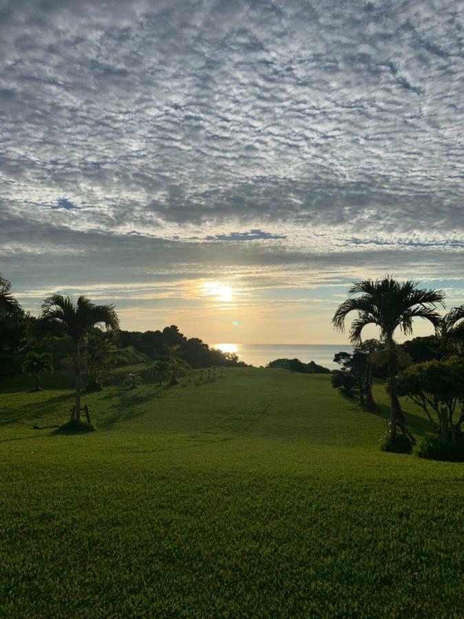 Tsundara Beach Retreat Ishigaki  Екстер'єр фото